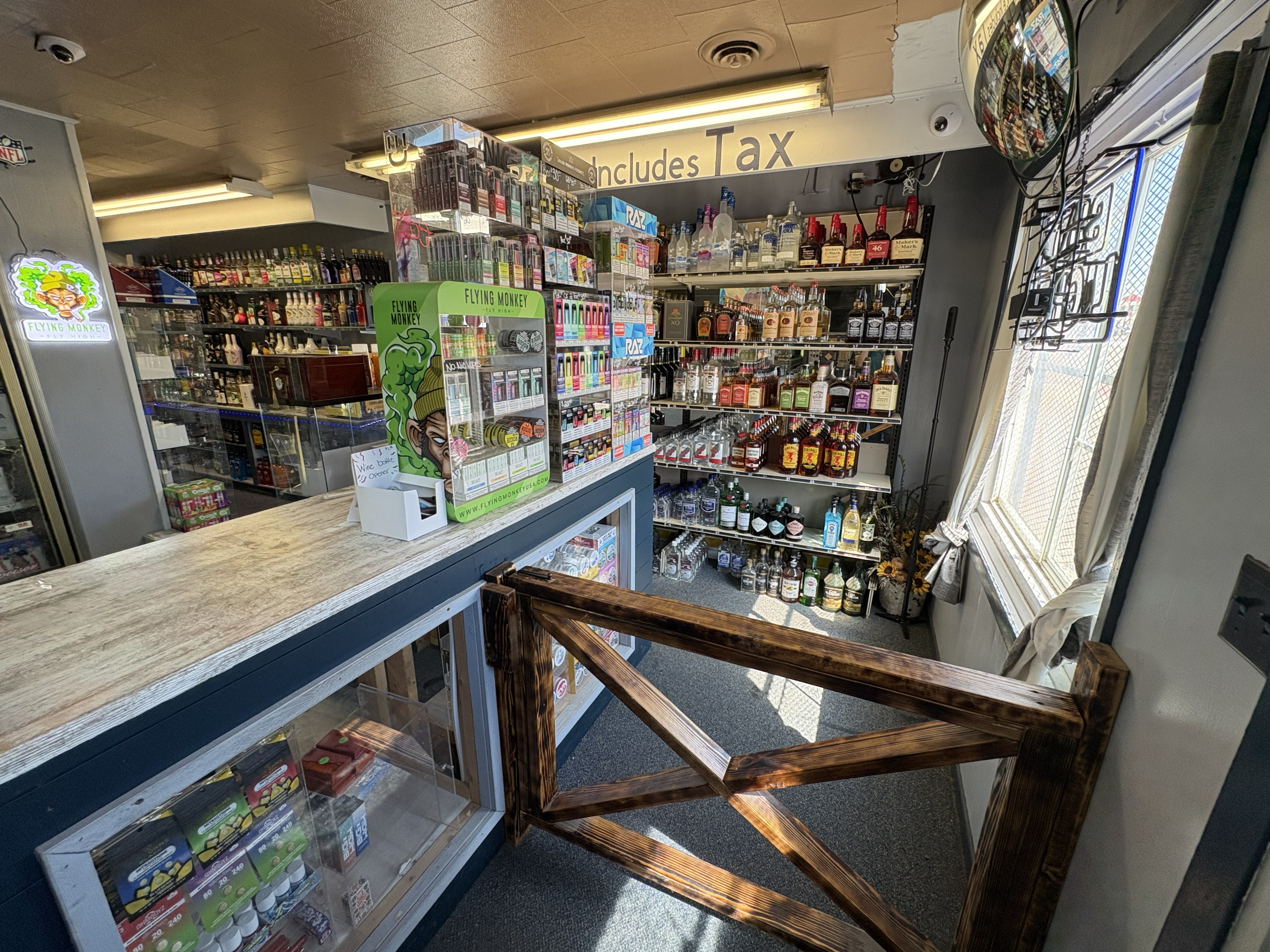 Chillies Liquor Store – Turnkey Business Opportunity — Winner, SD real estate photo thumbnail 4