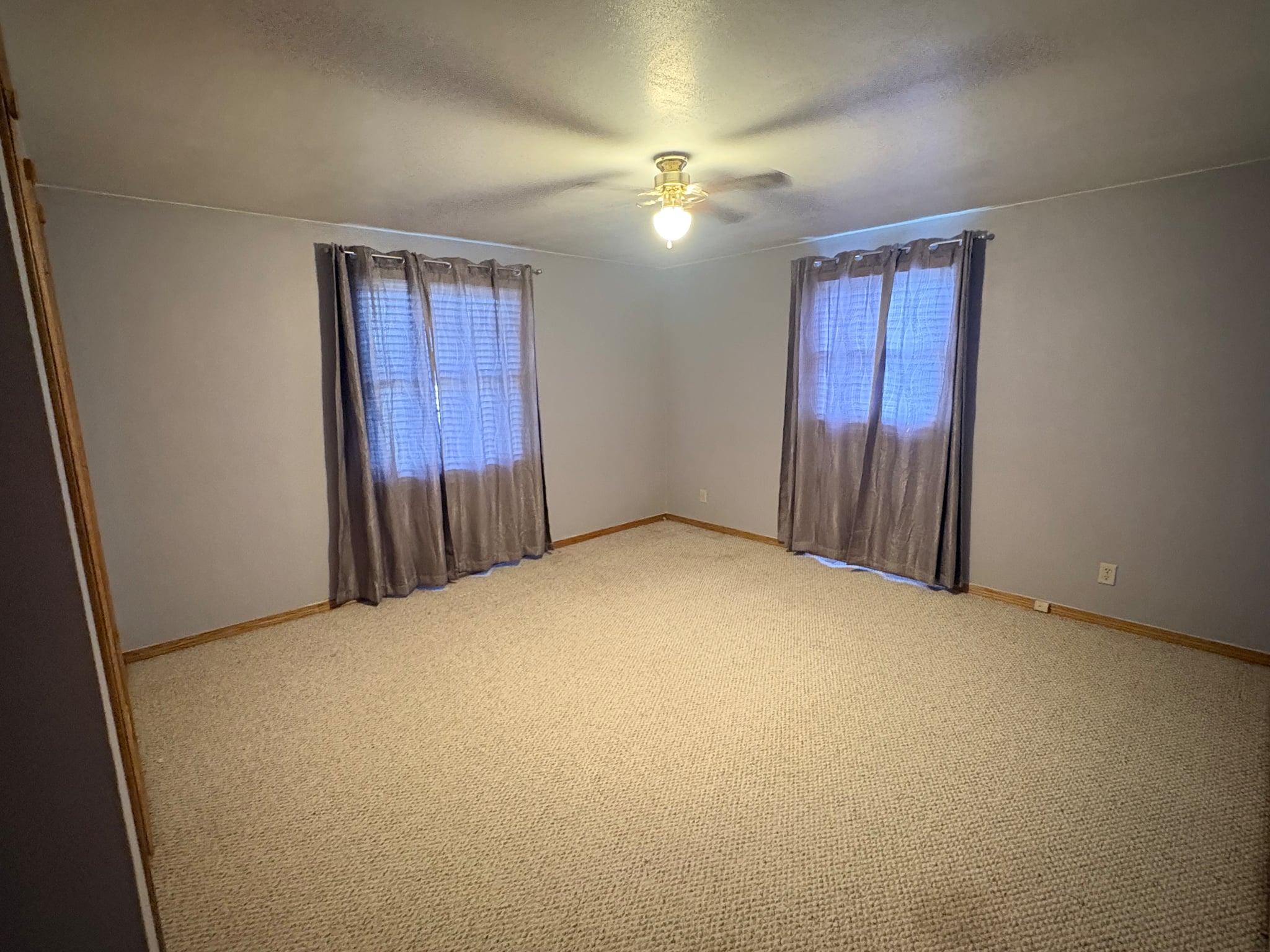 Split Level Home on 20 Acres with Machine Shed — Winner, SD real estate photo thumbnail 12